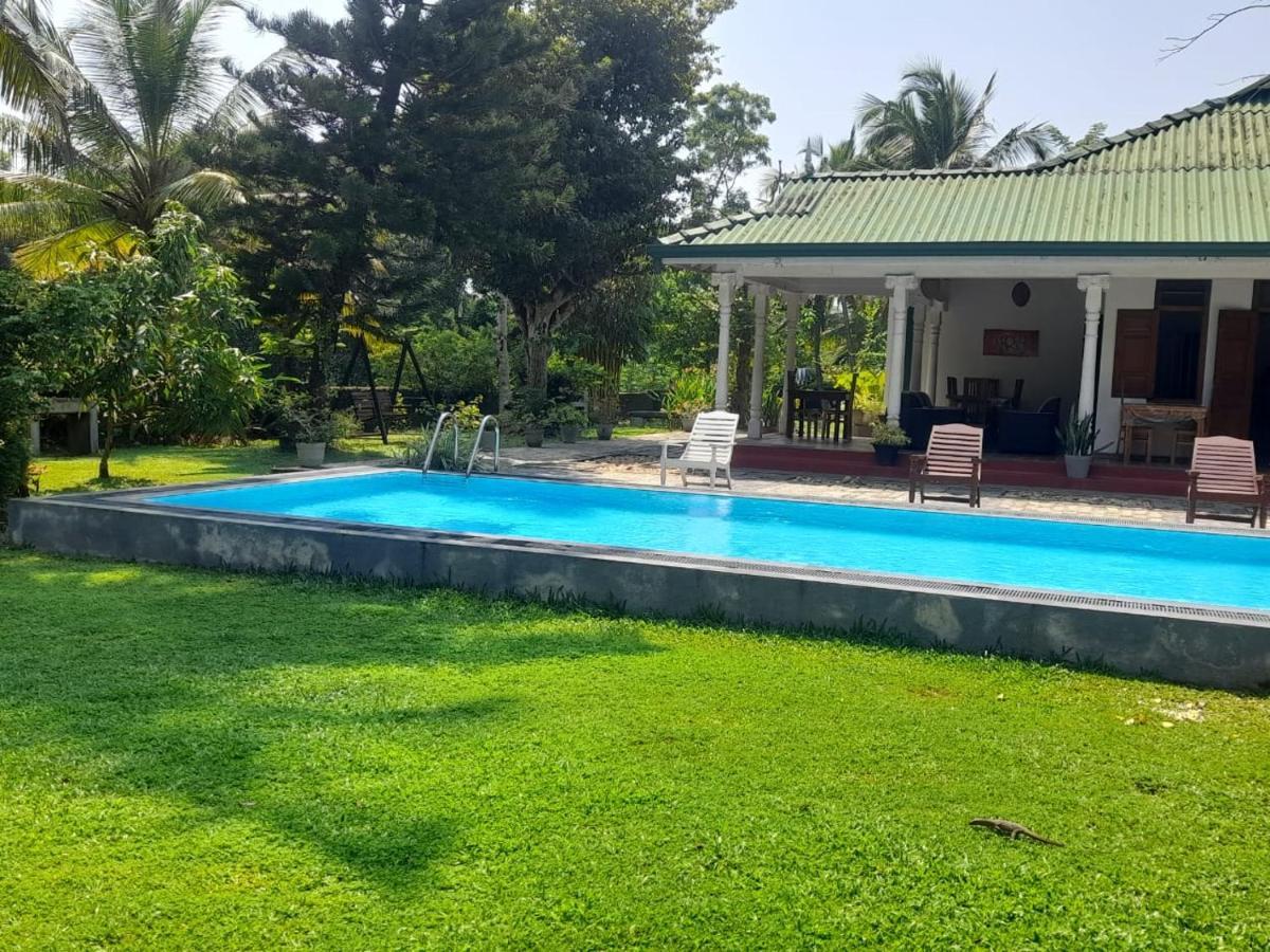 Tranquility Guest House Хиккадува Экстерьер фото