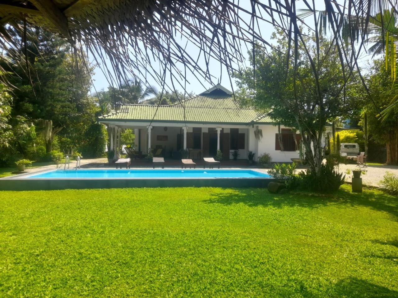 Tranquility Guest House Хиккадува Экстерьер фото