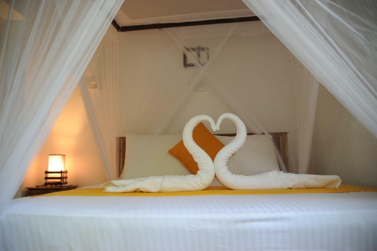 Tranquility Guest House Хиккадува Экстерьер фото